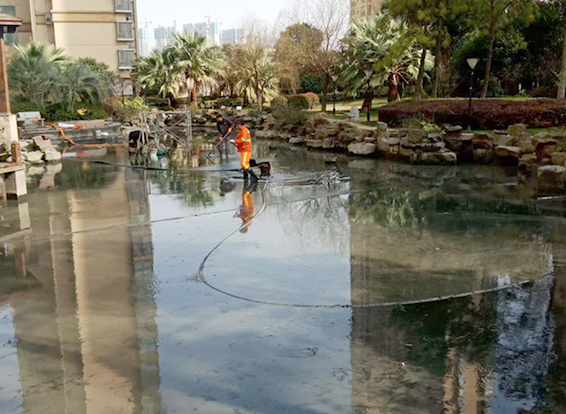 安吉景观池淤泥清理