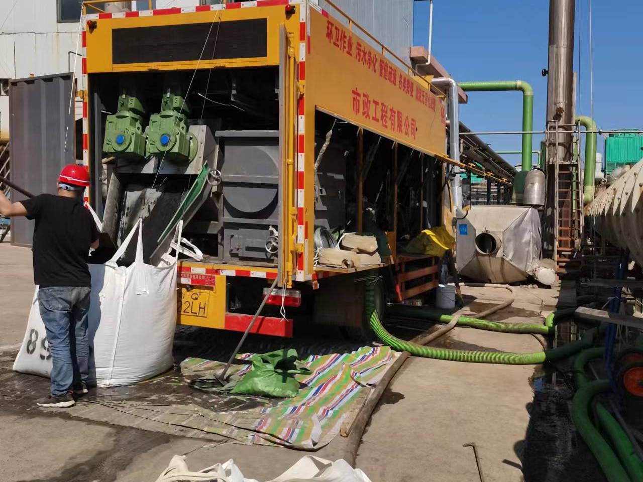 安吉淤泥压干处理